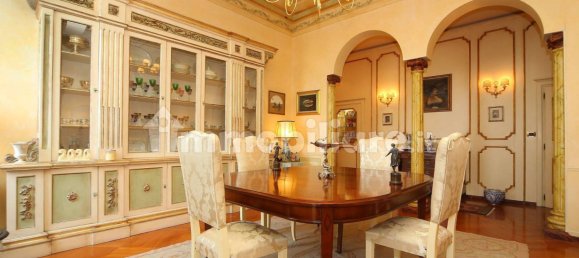 5 bedrooms Apartment in Livorno, Italy No. 220523 7