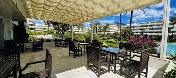 Apartamento de 5 dormitorios en Marbella, Spain No. 183481 2