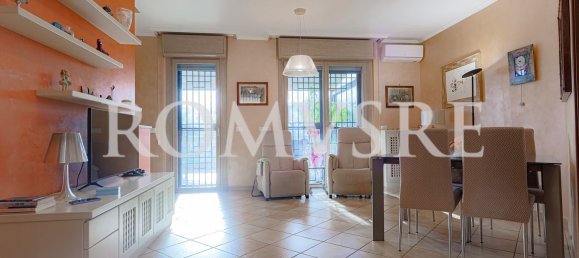 4 rooms House in Rome, Italy No. 44863 5