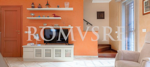 4 rooms House in Rome, Italy No. 44863 12