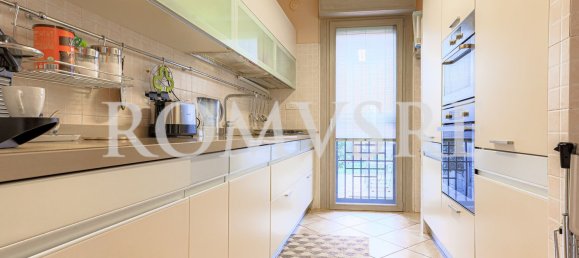 4 rooms House in Rome, Italy No. 44863 9