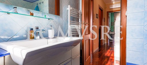 4 rooms House in Rome, Italy No. 44863 38