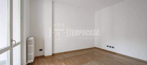 2 bedrooms Apartment in Milan, Italy No. 332125 26
