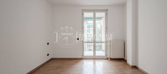 2 bedrooms Apartment in Milan, Italy No. 332125 28