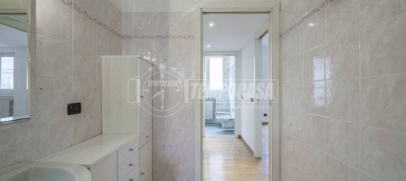 2 bedrooms Apartment in Milan, Italy No. 332125 20