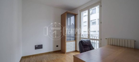 2 bedrooms Apartment in Milan, Italy No. 332125 21
