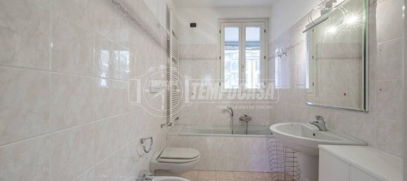 2 bedrooms Apartment in Milan, Italy No. 332125 19