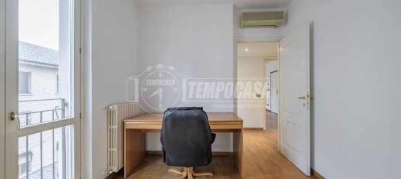 2 bedrooms Apartment in Milan, Italy No. 332125 23