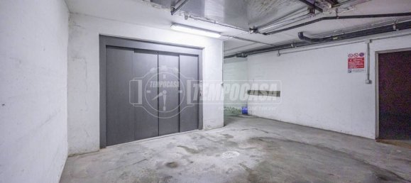 2 bedrooms Apartment in Milan, Italy No. 332125 37