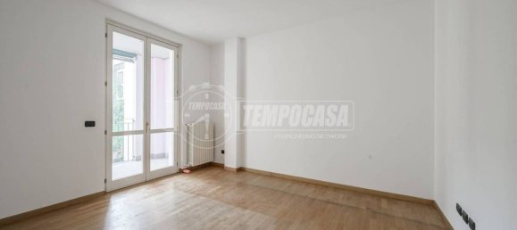 2 bedrooms Apartment in Milan, Italy No. 332125 25
