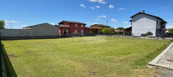 Grundstück in Alessandria, Italy 1024m², Nr. 151013 2