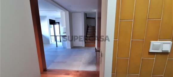 Casa de 4 dormitorios en Sao Mamede de Infesta, Portugal No. 160024 23