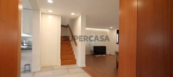 Casa de 4 dormitorios en Sao Mamede de Infesta, Portugal No. 160024 2