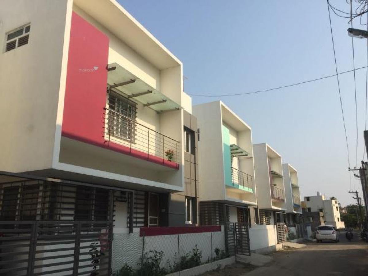 4 bedrooms House in Chennai, India No. 15964