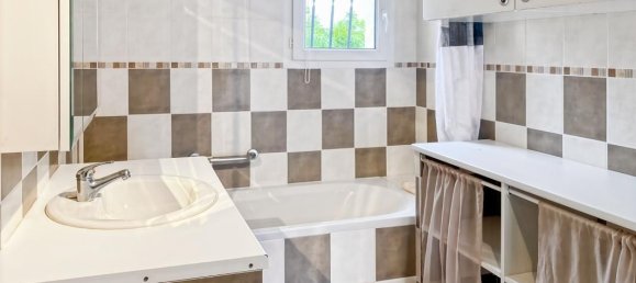 6 bedrooms Villa in Les Mees, France No. 338548 19