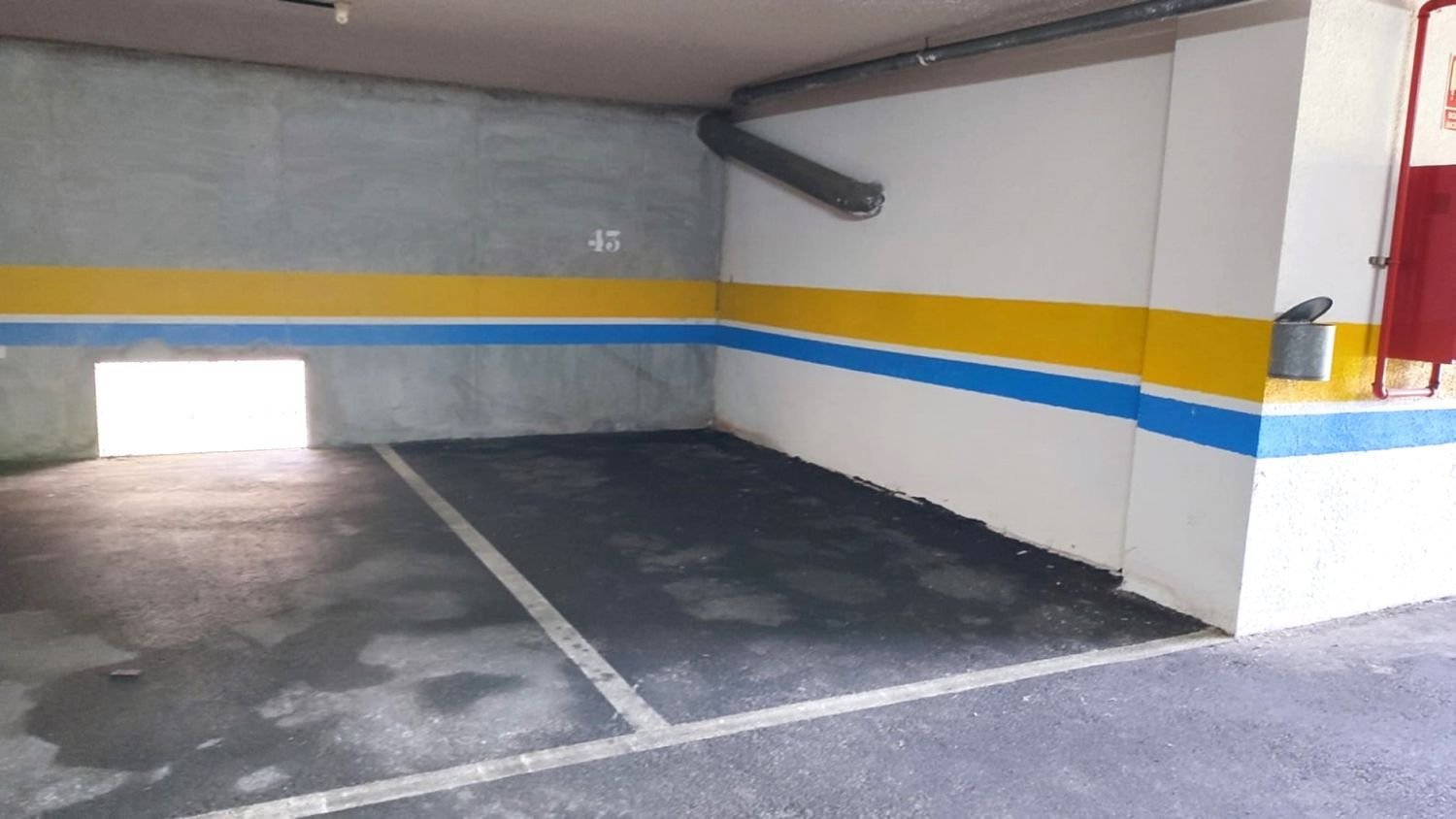 Гараж 11м² в Льянес, Испания № 250515