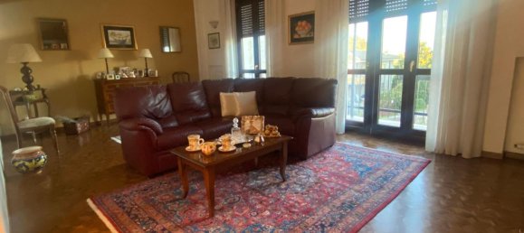 3 rooms Apartment in Valera Fratta, Italy No. 88906 5
