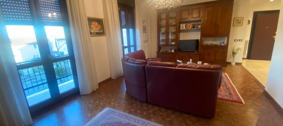 3 rooms Apartment in Valera Fratta, Italy No. 88906 9