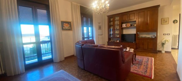 3 rooms Apartment in Valera Fratta, Italy No. 88906 10