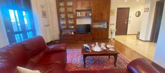 3 rooms Apartment in Valera Fratta, Italy No. 88906 4
