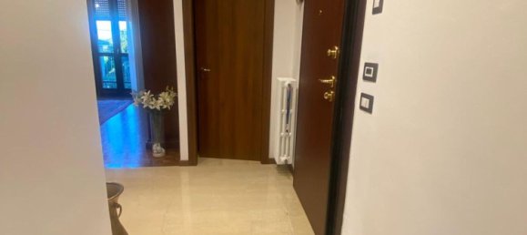 3 rooms Apartment in Valera Fratta, Italy No. 88906 19