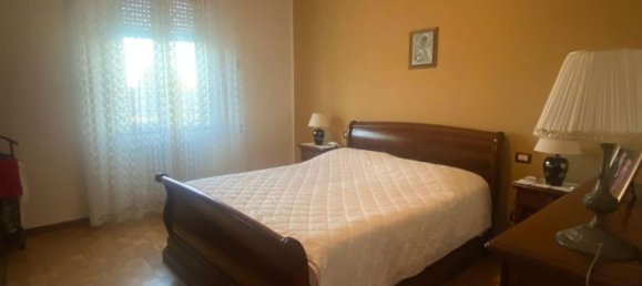 3 rooms Apartment in Valera Fratta, Italy No. 88906 32
