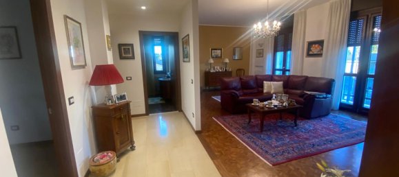 3 rooms Apartment in Valera Fratta, Italy No. 88906 3