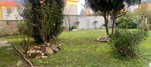 3 rooms Apartment in Valera Fratta, Italy No. 88906 37