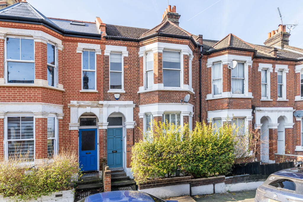 2 bedrooms Apartment in London, United Kingdom No. 14077