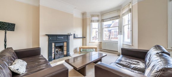 2 bedrooms Apartment in London, United Kingdom No. 14077 3