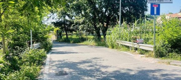 Земельный участок с 1 комнатой в Фрозиноне, Италия № 153547 2