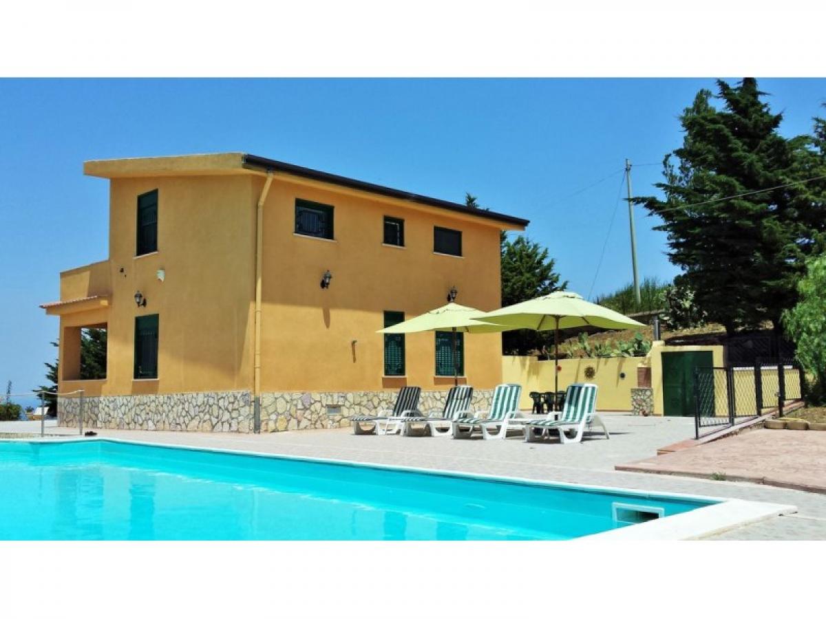 3 bedrooms Villa in Taormina, Italy No. 88