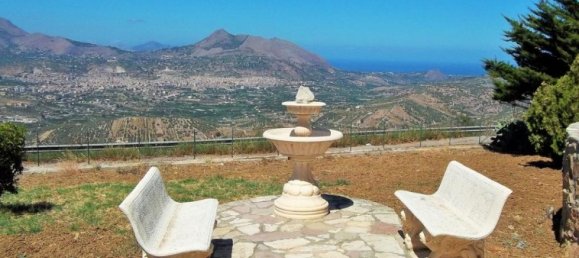 3 bedrooms Villa in Taormina, Italy No. 88 5