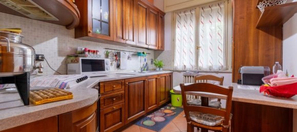 10 rooms House in Campagnola Emilia, Italy No. 267990 7