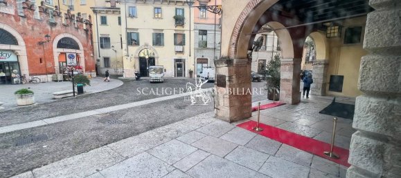 Imóvel comercial de 2 divisões em Verona, Italy N.º 59405 3