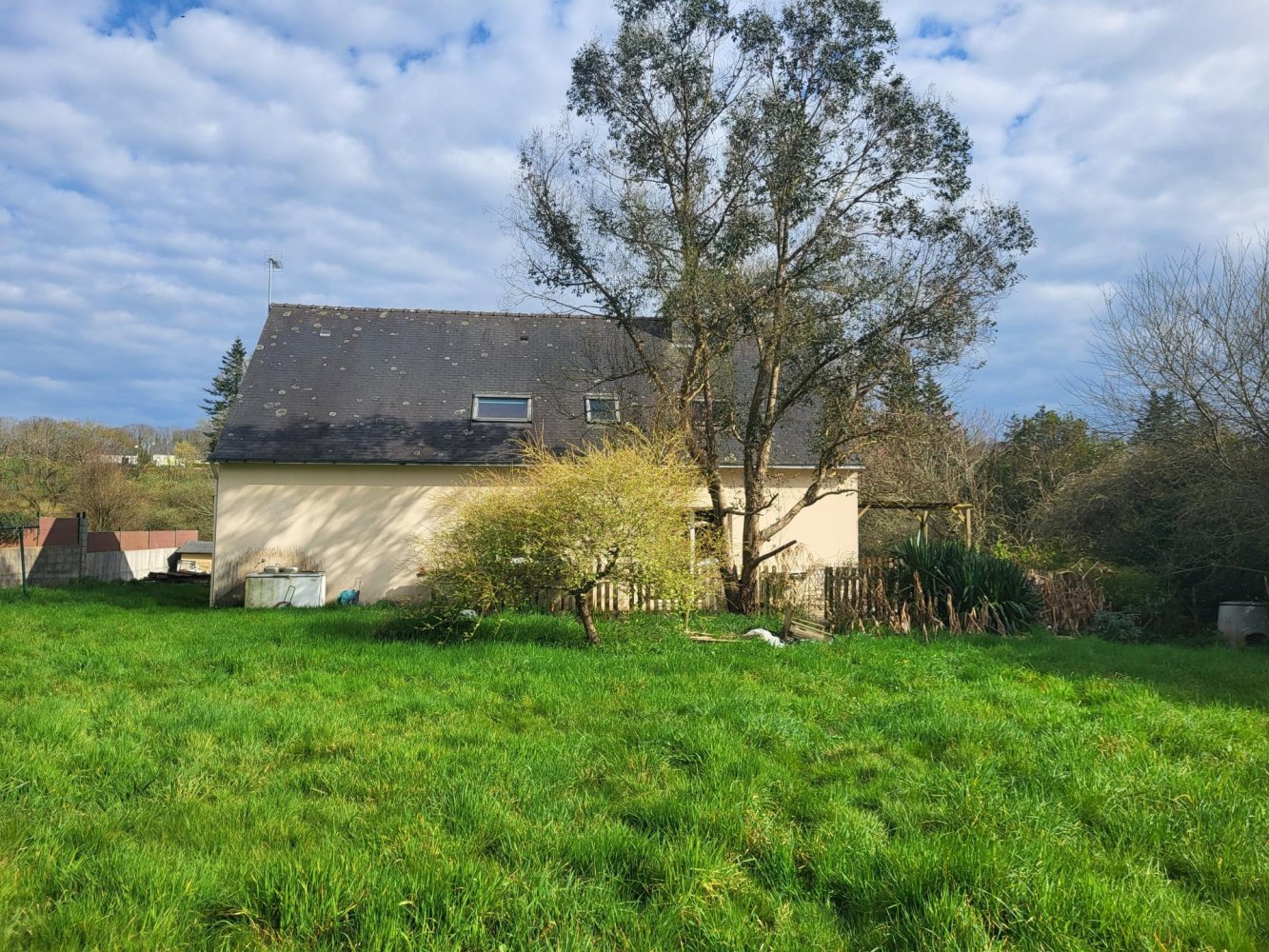 5 bedrooms House in Guilligomarc'h, France No. 344619