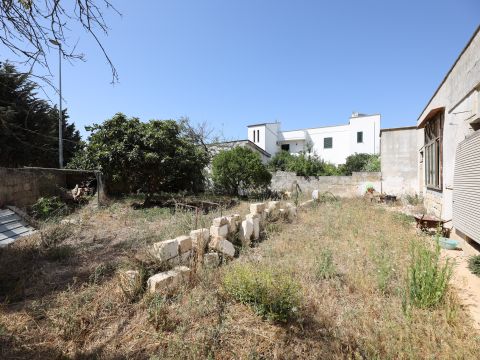 Вилла с 2 спальнями в Ugento, Италия № 294829