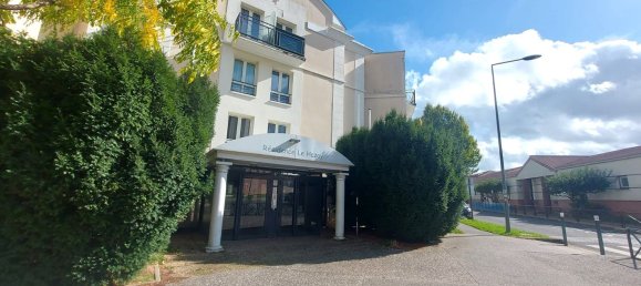 1 غرف نوم شقة في Cergy, France رقم 161865 2