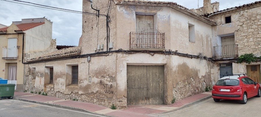 Terrain à Epila, Spain 586m² No. 64264