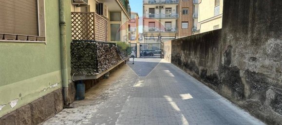 3 Schlafzimmer Wohnung in Catania, Italy, Nr. 260391 4