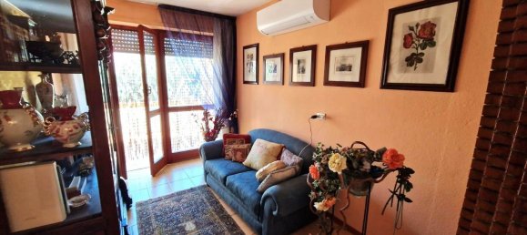 6 rooms Apartment in Foligno, Italy No. 288538 4