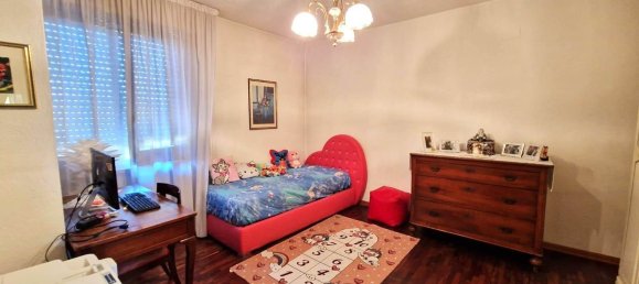6 rooms Apartment in Foligno, Italy No. 288538 7