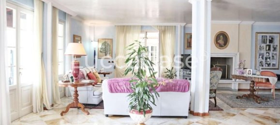 Villa de 30 habitaciónes en Montecarlo, Italy No. 51019 35