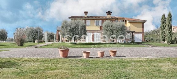 Villa de 30 habitaciónes en Montecarlo, Italy No. 51019 49