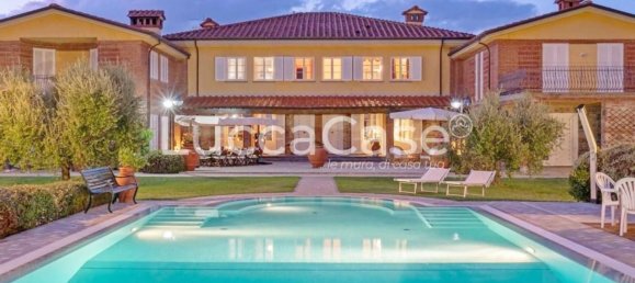 Villa de 30 habitaciónes en Montecarlo, Italy No. 51019 16