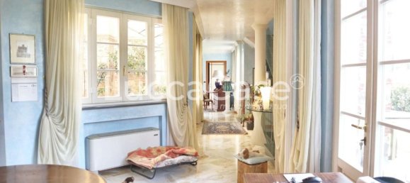 Villa de 30 habitaciónes en Montecarlo, Italy No. 51019 43