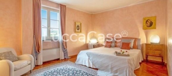 Villa de 30 habitaciónes en Montecarlo, Italy No. 51019 20