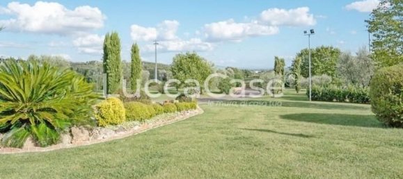 Villa de 30 habitaciónes en Montecarlo, Italy No. 51019 34