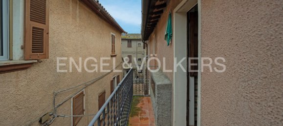 6 chambres Bâtiment à Perugia, Italy No. 127828 9