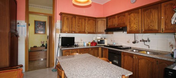 Apartamento de 4 habitaciónes en Alba, Italy No. 204041 21
